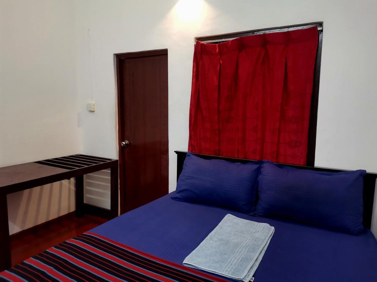 Nallur Holidays Inn Jaffna Exterior photo